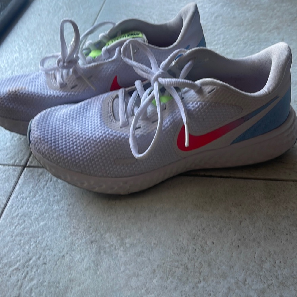 Brand new Nike size 6